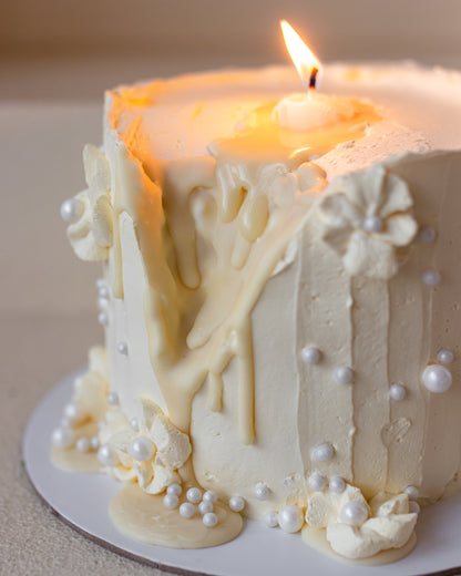 Candlelight Glow Cake
