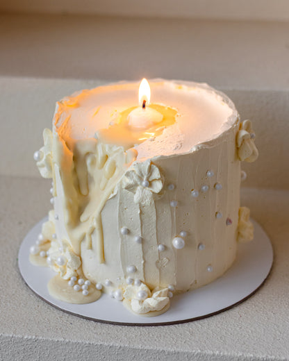 Candlelight Glow Cake