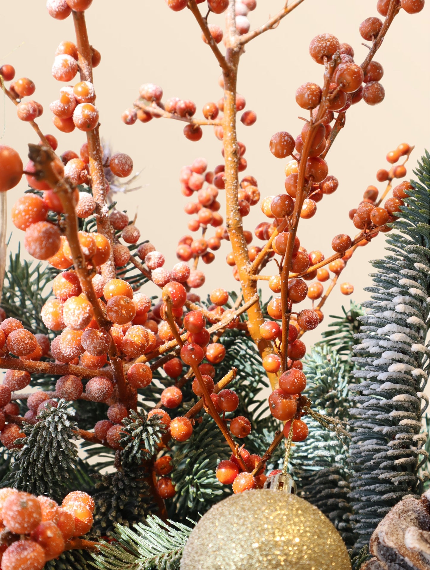 Christmas Candlelight Arrangement