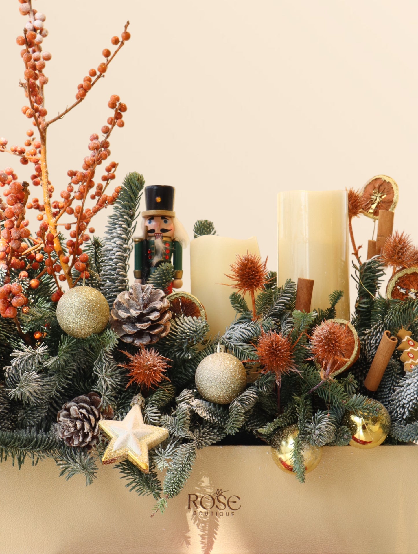 Christmas Candlelight Arrangement